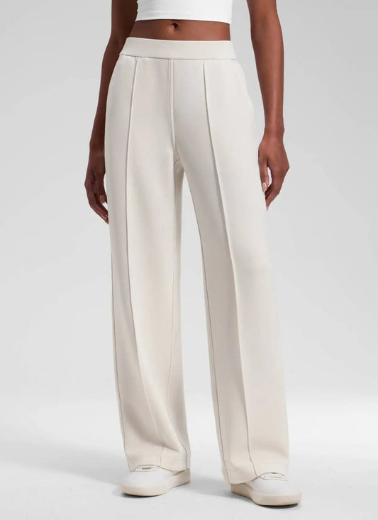 SoftAura Pintuck Straight Leg Sweatpant 30"