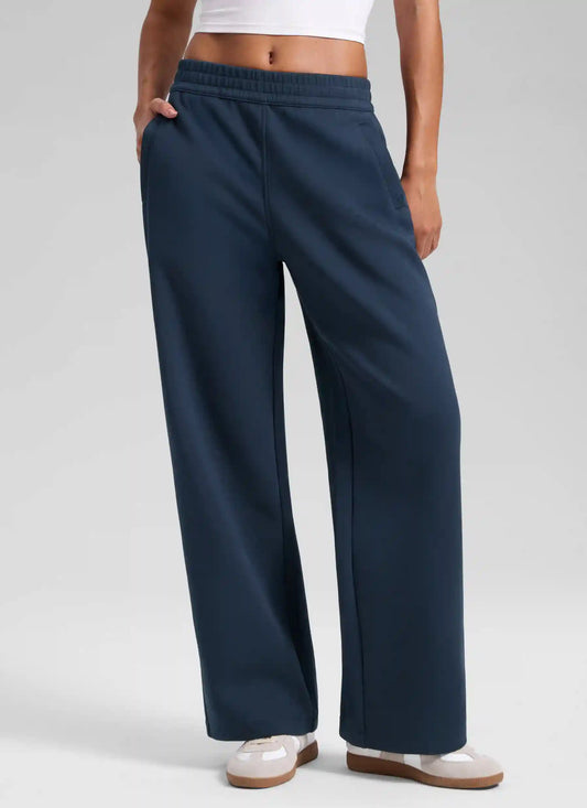 HugSpacer Straight Leg Sweatpant 30"